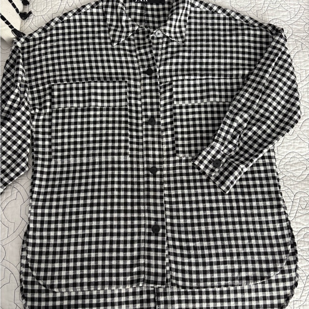 Zara - Oversized Black and White Checkered Button-Up Shirt